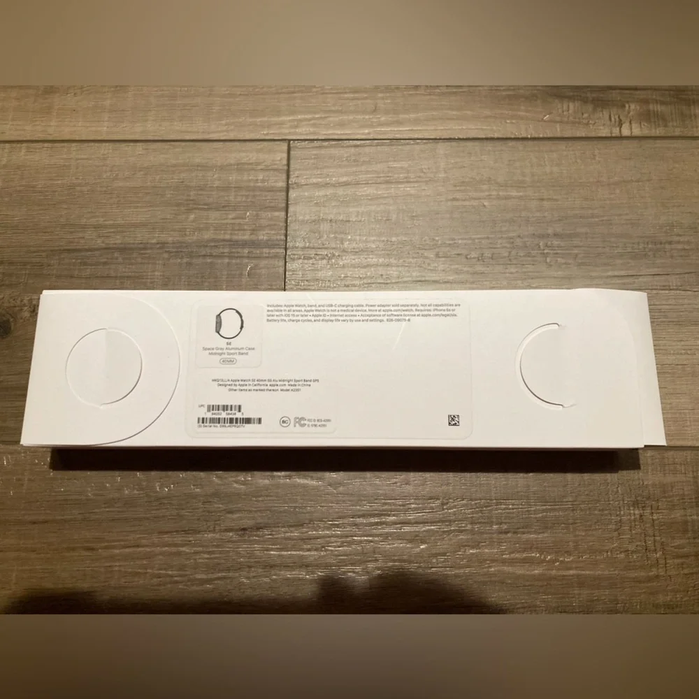 Apple Watch SE Space Gray Aluminum Midnight Sport Band 40 mm box instructions